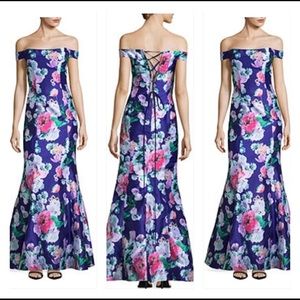 Off shoulder Maxi dress